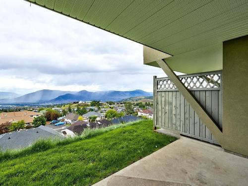 30-2365 Abbeyglen Way, Kamloops, BC - Outdoor