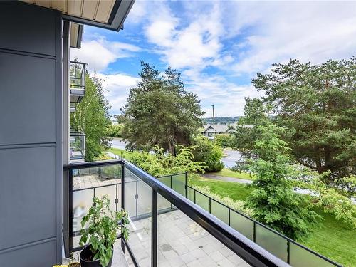 205-3070 Kilpatrick Ave, Courtenay, BC - Outdoor With Balcony With Exterior