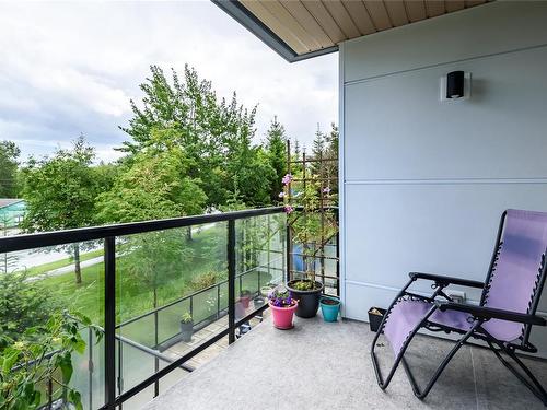 205-3070 Kilpatrick Ave, Courtenay, BC - Outdoor With Balcony With Exterior