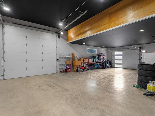 680 Monarch Drive, Kamloops, BC - Indoor Photo Showing Garage