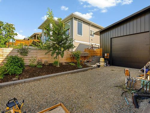 680 Monarch Drive, Kamloops, BC - Outdoor With Exterior