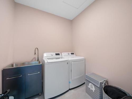 680 Monarch Drive, Kamloops, BC - Indoor Photo Showing Laundry Room