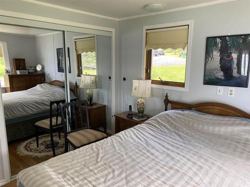 267 Muriel Lake Road, District Of Kenora, ON - Indoor Photo Showing Bedroom