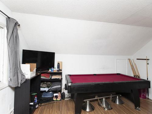 12 Gordon Avenue, Thunder Bay, ON - Indoor Photo Showing Other Room