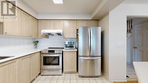 150 - 83 Mondeo Drive, Toronto, ON - Indoor Photo Showing Kitchen With Stainless Steel Kitchen
