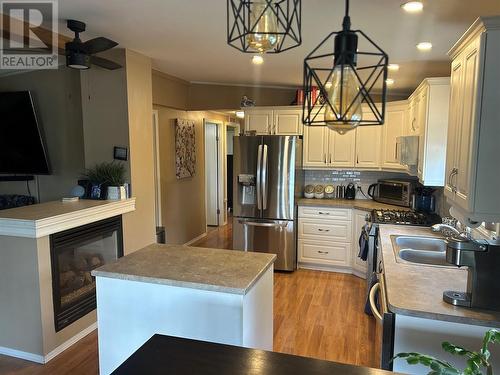 12022 Pretty Road Unit# 39, Lake Country, BC - Indoor Photo Showing Kitchen