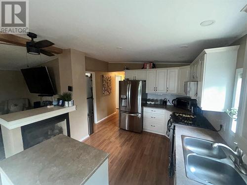 12022 Pretty Road Unit# 39, Lake Country, BC - Indoor Photo Showing Kitchen With Double Sink