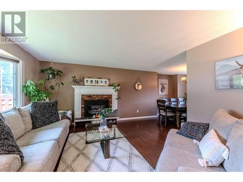 2982 Berwick Drive, Prince George, BC - Indoor Photo Showing Living Room With Fireplace