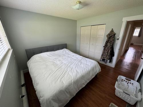 7591 17Th Street, Grand Forks, BC - Indoor Photo Showing Bedroom