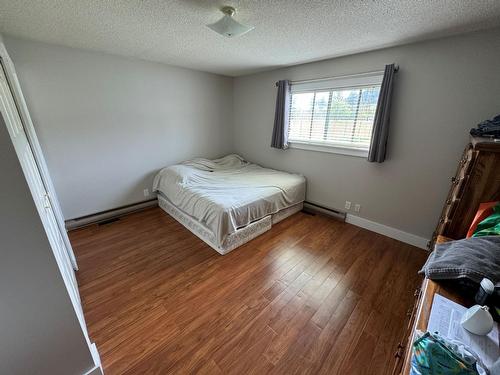 7591 17Th Street, Grand Forks, BC - Indoor Photo Showing Bedroom