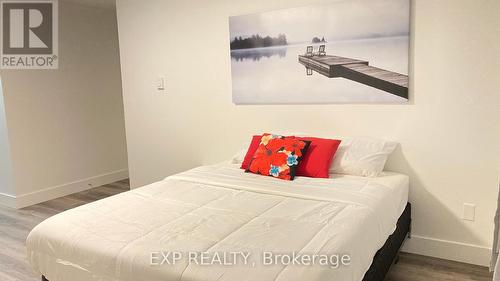 38 - 105 Andover Drive, London, ON - Indoor Photo Showing Bedroom