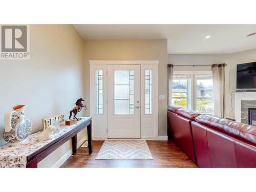 8300 Gallagher Lake Frontage Road Unit# 89, Oliver, BC - Indoor Photo Showing Kitchen With Double Sink