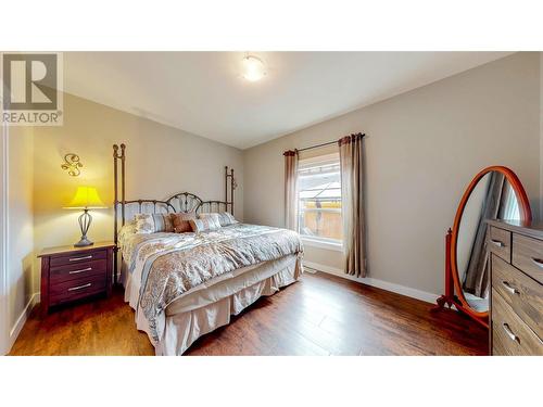 8300 Gallagher Lake Frontage Road Unit# 89, Oliver, BC - Indoor Photo Showing Bedroom