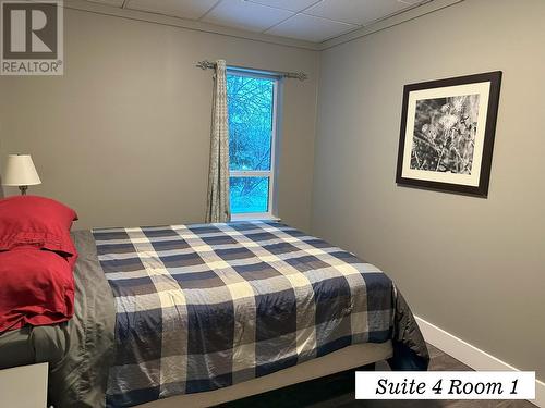 73 Taren Drive, Clearwater, BC - Indoor Photo Showing Bedroom