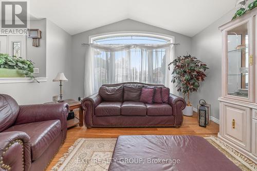 12 Kyle Court, Quinte West, ON - Indoor Photo Showing Living Room