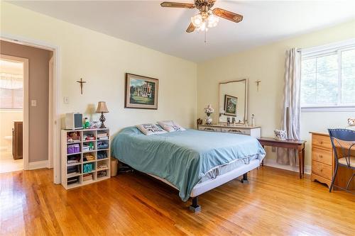 219 Price Avenue, Welland, ON - Indoor Photo Showing Bedroom