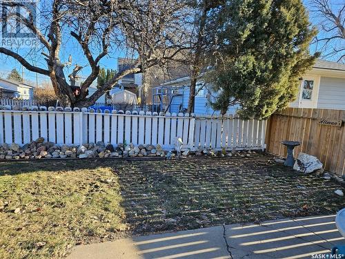 428 Fairford Street E, Moose Jaw, SK - Outdoor