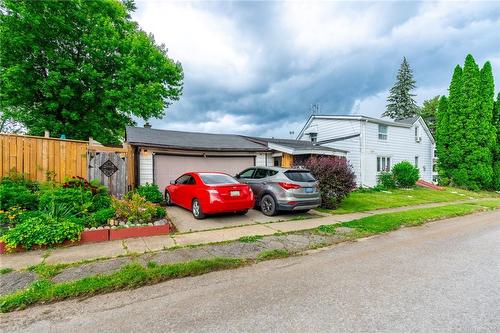 5778 Peer Street, Niagara Falls, ON - Outdoor