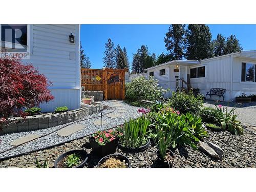 1999 97 Highway S Unit# 221, West Kelowna, BC 