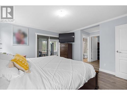 9020 Jim Bailey Road Unit# 33A, Kelowna, BC - Indoor Photo Showing Bedroom