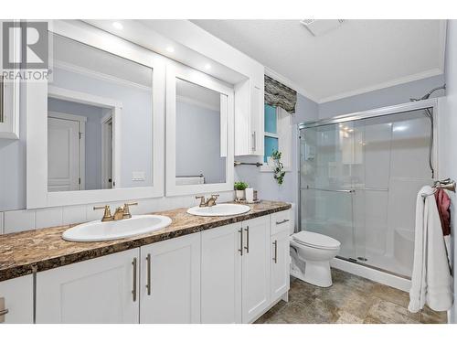 9020 Jim Bailey Road Unit# 33A, Kelowna, BC - Indoor Photo Showing Bathroom