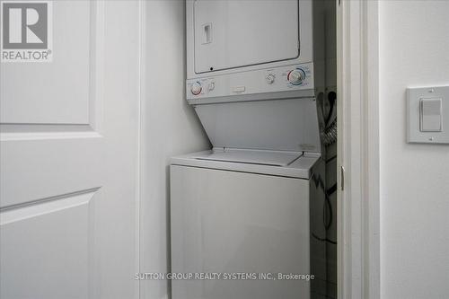 609 - 20 Gothic Avenue, Toronto, ON - Indoor Photo Showing Laundry Room