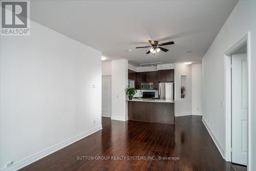 609 - 20 Gothic Avenue, Toronto, ON - Indoor Photo Showing Kitchen