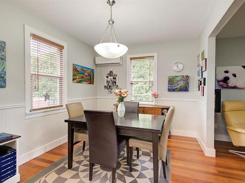 1881 Ethel Street, Kelowna, BC - Indoor Photo Showing Dining Room