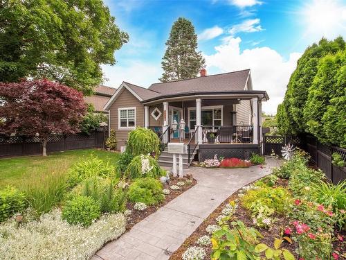 1881 Ethel Street, Kelowna, BC - Outdoor With Deck Patio Veranda With Facade