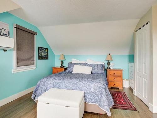 1881 Ethel Street, Kelowna, BC - Indoor Photo Showing Bedroom