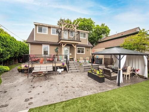 1881 Ethel Street, Kelowna, BC - Outdoor With Deck Patio Veranda