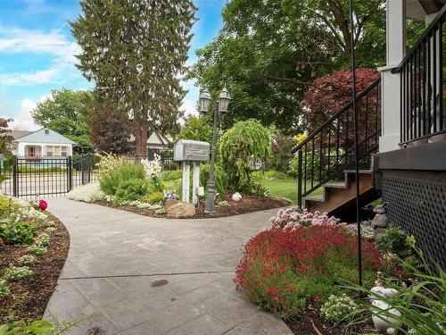 1881 Ethel Street, Kelowna, BC - Outdoor