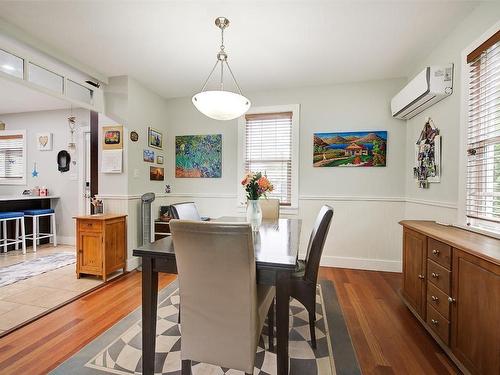 1881 Ethel Street, Kelowna, BC - Indoor Photo Showing Dining Room