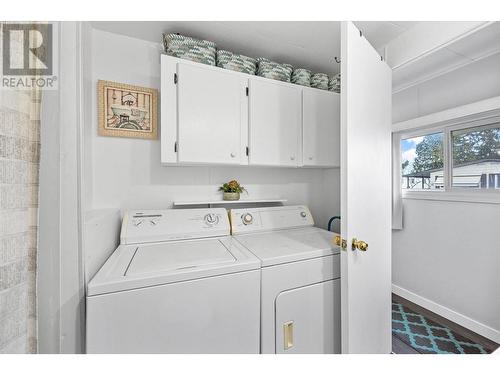 1880 Old Boucherie Road Unit# 132, West Kelowna, BC - Indoor Photo Showing Laundry Room