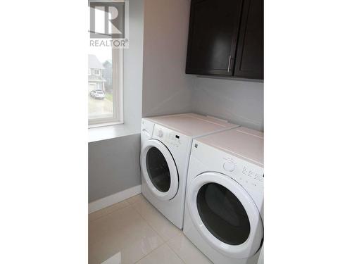 8616 74 Street, Fort St. John, BC - Indoor Photo Showing Laundry Room