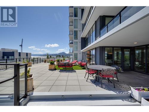 485 Groves Avenue Unit# 402, Kelowna, BC - Outdoor