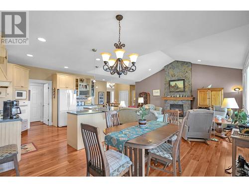 1625 Merlot Drive, West Kelowna, BC - Indoor Photo Showing Dining Room