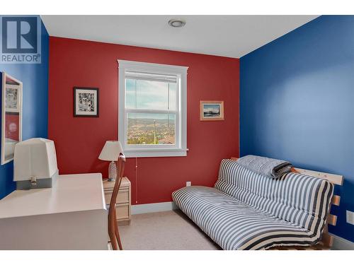 1625 Merlot Drive, West Kelowna, BC - Indoor Photo Showing Bedroom