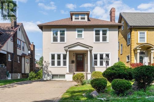 1076 Victoria Avenue, Windsor, ON - Outdoor With Facade