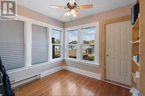 1076 Victoria Avenue, Windsor, ON - Indoor Photo Showing Other Room