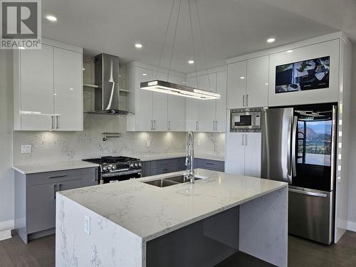 3559 Goldie Way Lot# 2, West Kelowna, BC - Indoor Photo Showing Kitchen With Stainless Steel Kitchen With Double Sink With Upgraded Kitchen