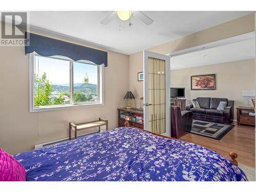 265 Froelich Road Unit# 302, Kelowna, BC - Indoor Photo Showing Bedroom