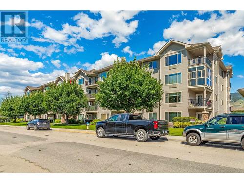 265 Froelich Road Unit# 302, Kelowna, BC - Outdoor With Facade