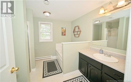 344 Route 105, Maugerville, NB - Indoor Photo Showing Bathroom