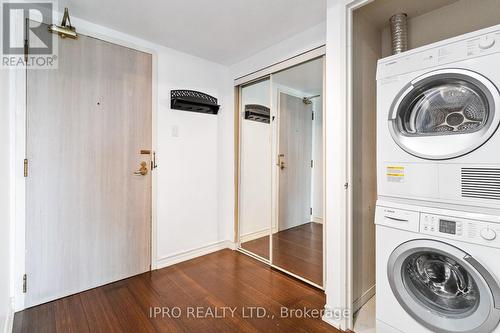 1612 - 2155 Burnhamthorpe Road W, Mississauga, ON - Indoor Photo Showing Laundry Room