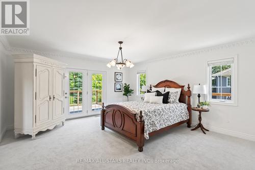 32 Oakdene Crescent, Kawartha Lakes, ON - Indoor Photo Showing Bedroom