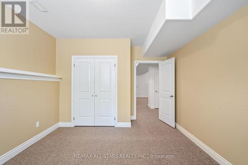 32 Oakdene Crescent, Kawartha Lakes, ON - Indoor Photo Showing Other Room