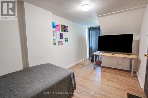 19 Cypress Street, St. Thomas, ON - Indoor Photo Showing Bedroom