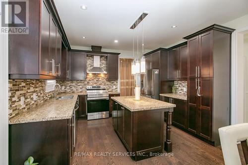 62 French Drive, Mono, ON - Indoor Photo Showing Kitchen With Double Sink With Upgraded Kitchen
