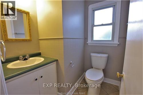 382 Mabel Avenue, Greater Sudbury, ON - Indoor Photo Showing Bathroom